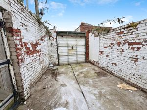 Photo 11- click for photo gallery